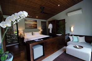 Hotel Komune and Beach Club Bali