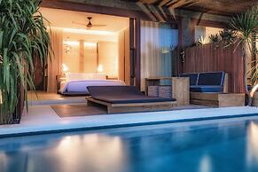 Hotel Komune and Beach Club Bali