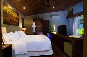 Hotel Komune and Beach Club Bali