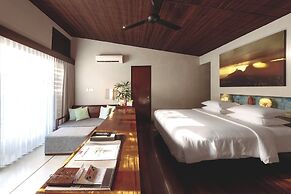 Hotel Komune and Beach Club Bali