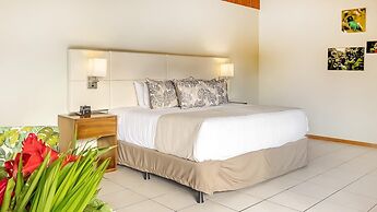 Ficus Sunset Suites