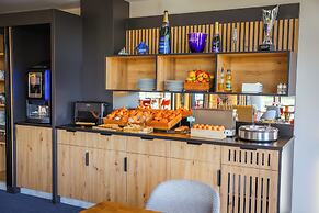 Brit Hotel Le Cottage