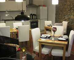 Residencia Pedra Antiga