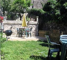Residencia Pedra Antiga
