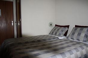 Residencia Pedra Antiga