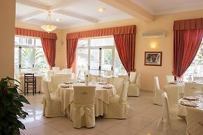 King's House Hotel Resort