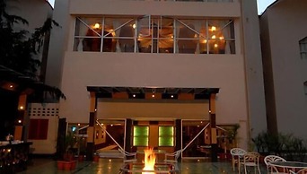 Hotel Arif Castles