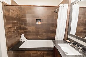 Lumeria Maui Educational Retreat Center