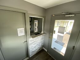 Red Carpet Inn and Suites