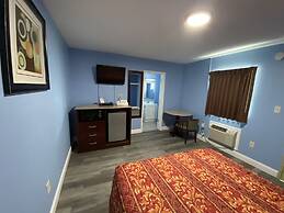 Red Carpet Inn and Suites