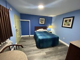 Red Carpet Inn and Suites