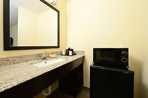 Americas Best Value Inn & Suites Lake Charles at I-210 Exit 11
