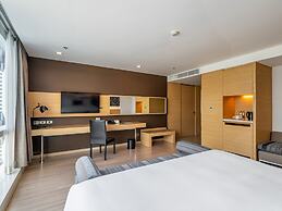 VELA Dhi GLOW Pratunam