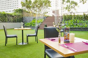 VELA Dhi GLOW Pratunam