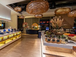 VELA Dhi GLOW Pratunam