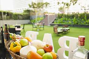 VELA Dhi GLOW Pratunam