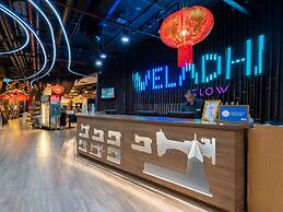 VELA Dhi GLOW Pratunam