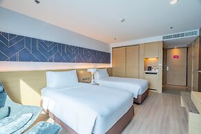 VELA Dhi GLOW Pratunam