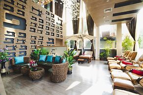 VELA Dhi GLOW Pratunam