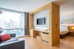 VELA Dhi GLOW Pratunam