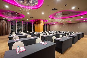 VELA Dhi GLOW Pratunam