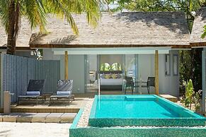 OUTRIGGER Maldives Maafushivaru Resort