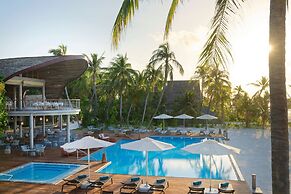 OUTRIGGER Maldives Maafushivaru Resort