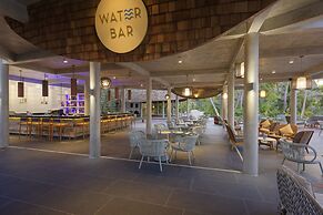 OUTRIGGER Maldives Maafushivaru Resort