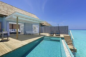 OUTRIGGER Maldives Maafushivaru Resort