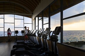 OUTRIGGER Maldives Maafushivaru Resort