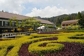 Mikie Holiday Resort & Hotel