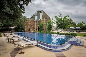 Mana Hotel