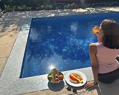 Mana Hotel
