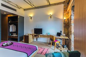 Mana Hotel