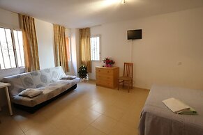 Royal Inn Aparthotel