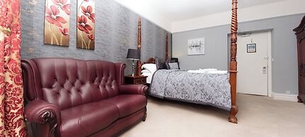 Beaumont House with FREE off-site Health Club - Adults Only