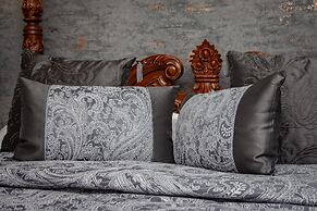 Beaumont House with FREE off-site Health Club - Adults Only