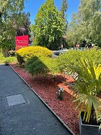 Beaumont House with FREE off-site Health Club - Adults Only