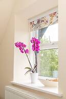 Beaumont House with FREE off-site Health Club - Adults Only