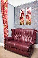 Beaumont House with FREE off-site Health Club - Adults Only