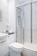 Beaumont House with FREE off-site Health Club - Adults Only