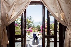 Rock Water Bay Beach Resort & Spa