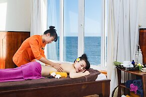 Rock Water Bay Beach Resort & Spa