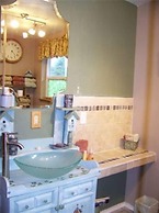 Daybreak Haven Bed & Breakfast