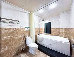 Quoc Cuong Center Da Nang Hotel by Haviland