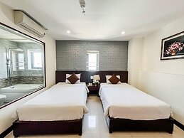 Quoc Cuong Center Da Nang Hotel by Haviland