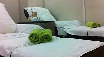 RedDoorz near Gia Dinh Park