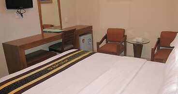 RedDoorz near Gia Dinh Park