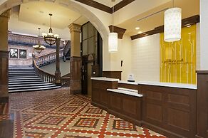Hilton Garden Inn Milwaukee Downtown