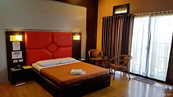 Hollywood Drive-In Hotel